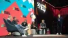 Diskussionsrunde auf der Bühne