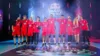 Gruppenbild eines Teams (rote Trikots)