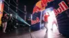 Red Bull Bogen, Spieler laufen ein