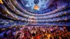 Semper Opernball in Dresden, Oper von innen bunt beleuchtet