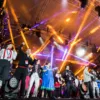 Bühne mit Lichteffekten, Schlussfeier Special Olympics