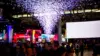 MWC, bunt beleuchtet, Halle